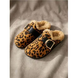 Sinsay - Mule papuče sa leopard printom i kopčom - šareno