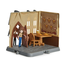Spin Master Harry Potter igralni komplet Pri treh metlah s figuricama