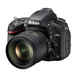 NIKON D-SLR fotoaparat D610 + objektiv 24-85 VR