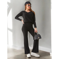 Resti Womens Sweater Set