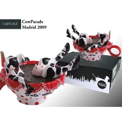 shumee CowParade Madrid 2009, Caf? Ol?, Carmina Coscollar.