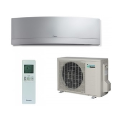 DAIKIN klimatska naprava z montažo Emura FTXJ20MW/RXJ20M SREBRNA