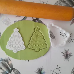 KREATIVNI SLATKIŠI Modla za kolače i ukrase Novogodišnja jelka, 8 cm, Bela
