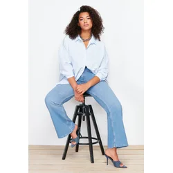 Trendyol Curve Light Blue Stitch Detail Flare Fit Denim Jeans
