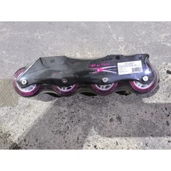 Set 8 tockica za rolere 72mm i lezajevi,osovin,koc. crno beli l 2023