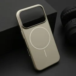 Futrola pure matte magsafe za iphone 17 pro (6.3) zlatna ( F122011 )