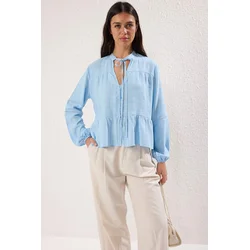 Trendyol Bluza svetlo modra