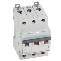 LEGRAND Odklopnik 3P C 16A 6kA AC S303 DX3 407859