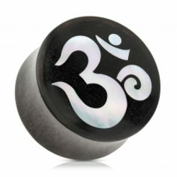 Sedlasti čepić za uho izrađen od drveta crne boje, duhovni Yoga simbol OM - Širina: 19 mm