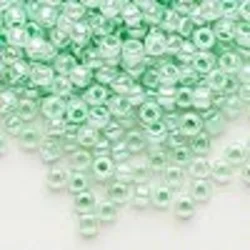 Kašaste perle (seed bead) 6/0 -4 mm pastelna zelena