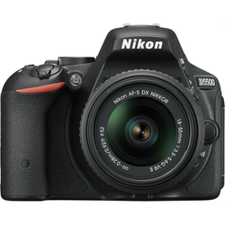 NIKON D-SLR fotoaparat D5500 AF-S DX 18-105 VR