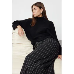 Trendyol Black Soft Textured Wide Fit Knitwear Sweater