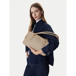 Ročna torba Furla Giulia M WB01871 BX0460 CN 4488S Bež