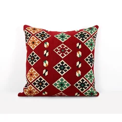 Aberto Design Esmeli v3 Red Dekorativni jastuk, 50 x 50 cm, Šareni