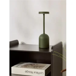 Sinsay - Minimalistička LED noćna lampa - braonkasto zelena