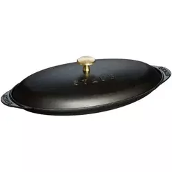 Oval cast iron oven dish, with lid, 31cm/0.7L, Black - Staub