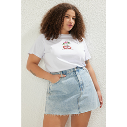 Trendyol Curve White Regular Fit Cherry Printed Plus Size T-shirt