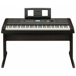 YAMAHA digitalni piano DGX-650B BLACK