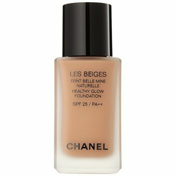 Chanel Les Beiges posvjetljujući puder za prirodni izgled SPF 25 nijansa N°50 30 ml