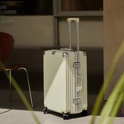 Dream Traveler Kofer, 71.1 cm, Krem