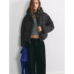Pull&Bear Prehodna jakna črna