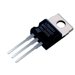 ST Microelectronics Regulator napona 2A, pozitivniST Microelectronics 78S12CV kuite TO-220 izl. napon 12V