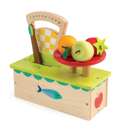 Drvena vaga Weighing Scales Tender Leaf Toys 4-dijelni set s voćem