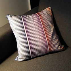 Dizajnerski ukrasni jastuk — ESPRIT • Poklon — po izboru