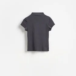 Reserved - T-shirt sa stojec´om kragnom