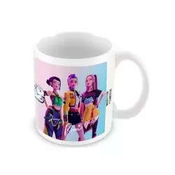 Šolja Pyramid - KPop Demon Hunters - Huntrix White Mug