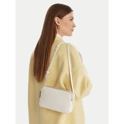 Calvin Klein Ročna torba Emblem Aop Elongated Camera Bag LV04F3268G Écru
