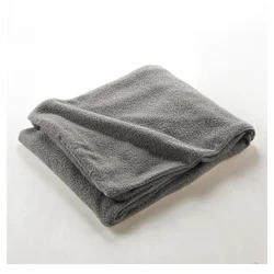 Siva odeja iz flisa 180x220 cm Curly Wooly – douceur dintérieur