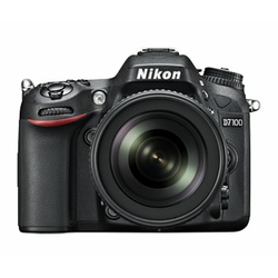 Nikon D7100 KIT AF18-140mm f/3.5-5.6