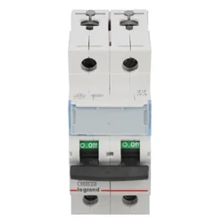 LEGRAND Odklopnik 2P C 10A 6kA AC S302 TX3 403526