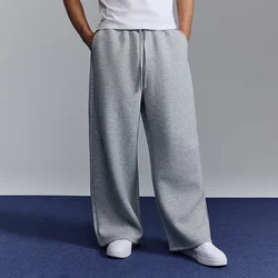 Široke sportske pantalone