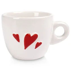 Northix Bela keramična skodelica za espresso z rdečimi srčki - primerna za pomivalni stroj