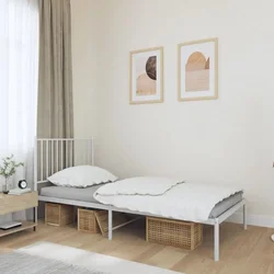 shumee vidaXL Kovinski posteljni okvir z vzglavjem bel 90x190 cm