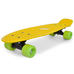 Retro Skateboard s žutim vrhom i zelenim kotačima