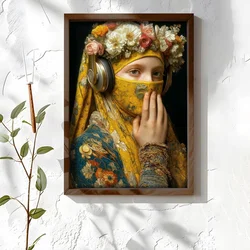 WallXpert uramljena MDF slika NAL088-70, portret devojke sa slušalicama, žutom maramom i cvetnim vencem, 50 x 70 cm