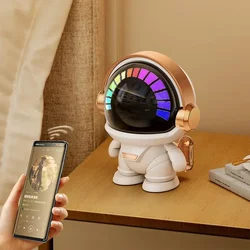 Astronaut zvučnik sa Bluetooth povezivanjem
