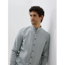 Reserved - Slim fit košulja s podignutim okovratnikom