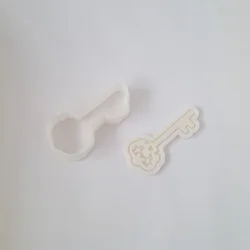 KREATIVNI SLATKIŠI Modla za kolače i ukrase Ključ, 8 cm, Bela