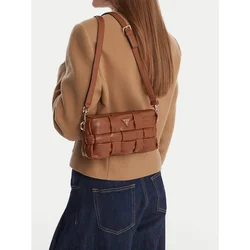 Guess Ročna torba Marion Mini HWWG80 72720 Rjava