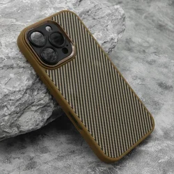 Futrola carbon magsafe za iphone 16 pro (6.3) zlatna ( F118170 )