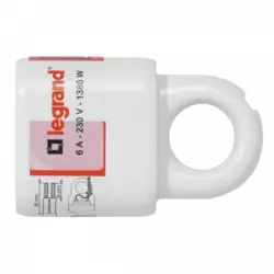 050166 UTIČNICA 2P/6A/230V MAX.1380W BIJELI #