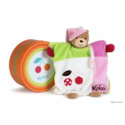 Plišasti medvedek lutkovno gledališče Colors-Doudou Puppet Bear Cherry Kaloo 20 cm v darilni embalaži za najmlajše