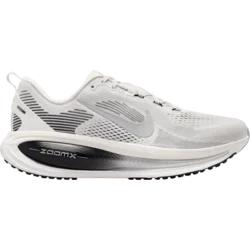Nike Tekaški copati Vomero 18