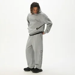 Cropp - Sportske jogger pantalone s printom - light grey