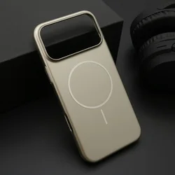 Futrola pure matte magsafe za iphone 17 pro max (6.9) zlatna ( F122019 )