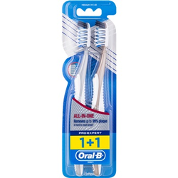 ORAL-B zobna ščetka Pro-Expert CrossAction All In One medium, 2 kosa